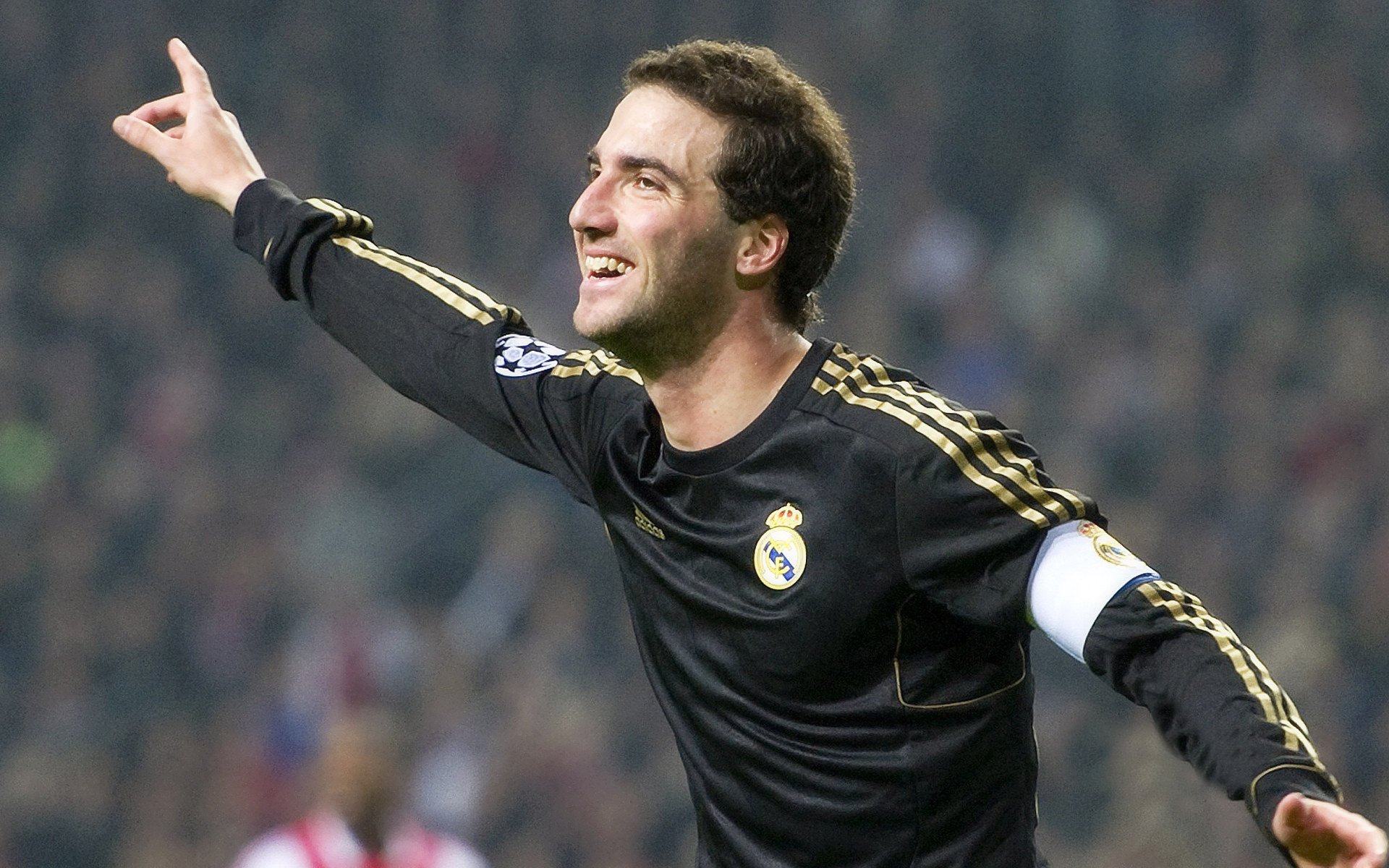 逆转“奇迹之夜”,那些永不放弃的足球战士,足球奇迹视频